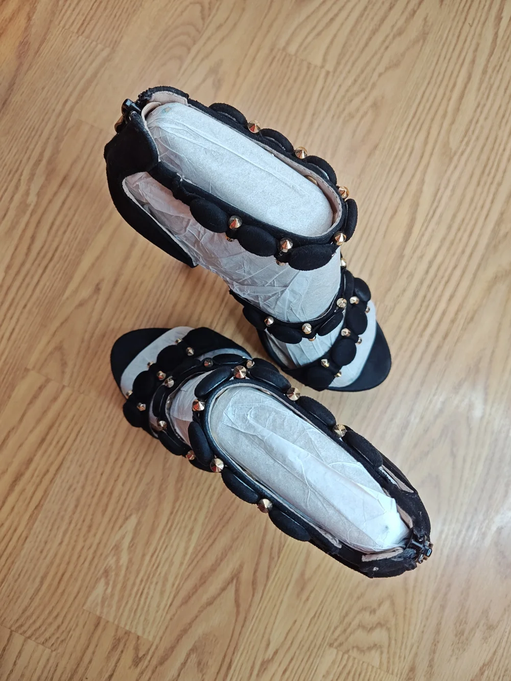 Glaze Black Studded Strappy Platform Heels Stiletto Sandal Edgy Glam Goth 8.5